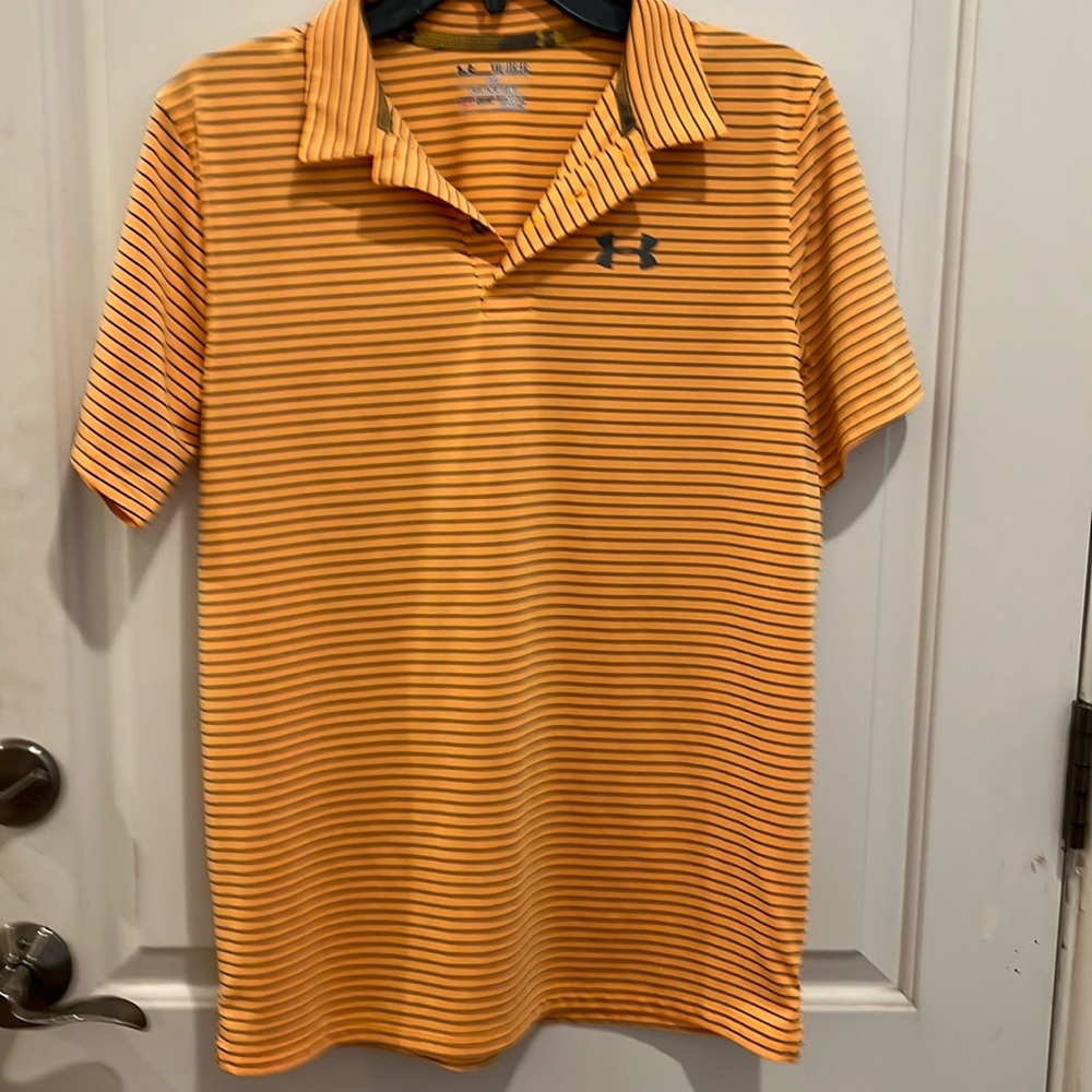 Under armor shirt